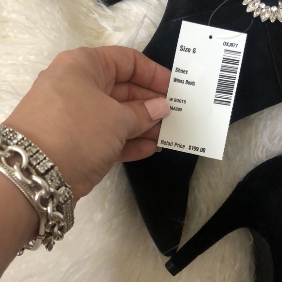 New Michael Kors Viola Flex Booties - Picture 4 of 9